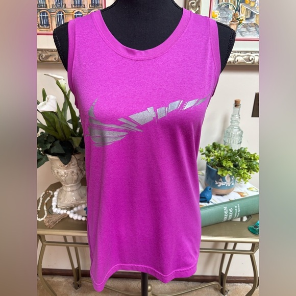 NIKE DRI FIT PINK SWOOSH SLEEVELESS ATHLETIC WORKOUT GYM CASUAL TOP SIZE MED - Picture 2 of 10
